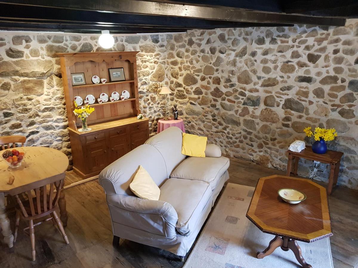 Bay Cottage Gite, Busserolles. Exterior foto