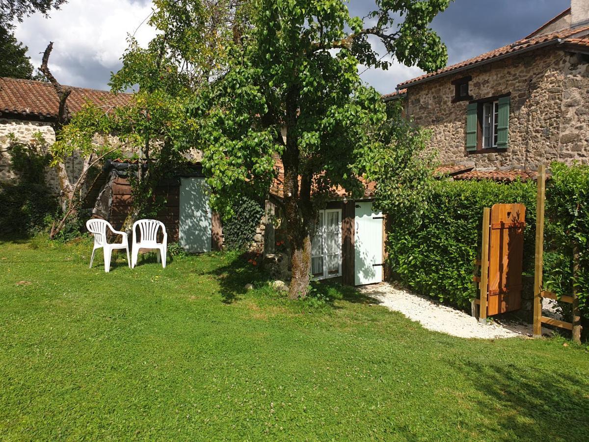 Bay Cottage Gite, Busserolles. Exterior foto